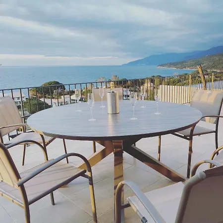 Domaine A Mortella T3 Apartment